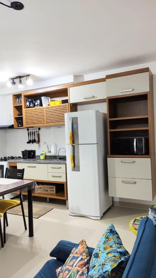 Apto Centro Ubatuba Com Varanda Gourmet, Suite E Piscina Bagian luar foto